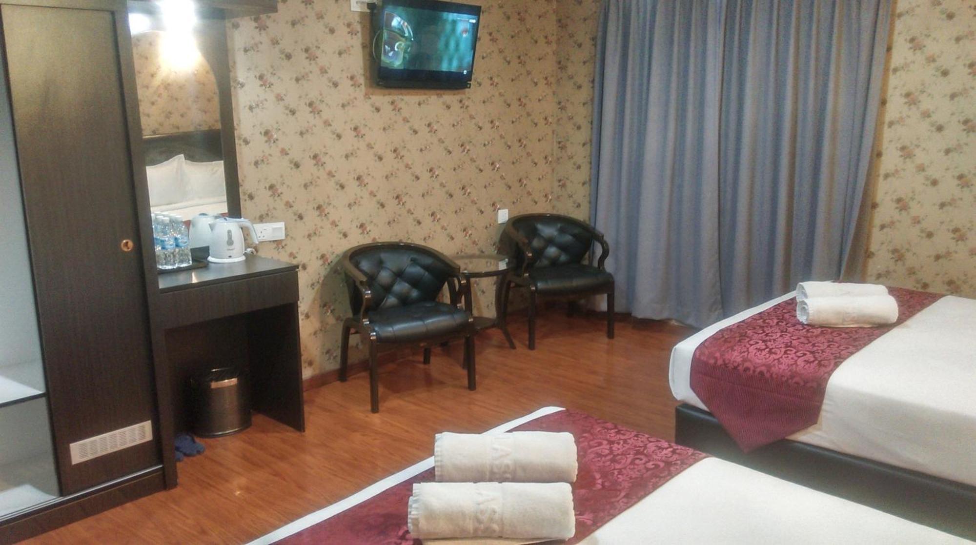 Hotel Classic Kinabalu 2*